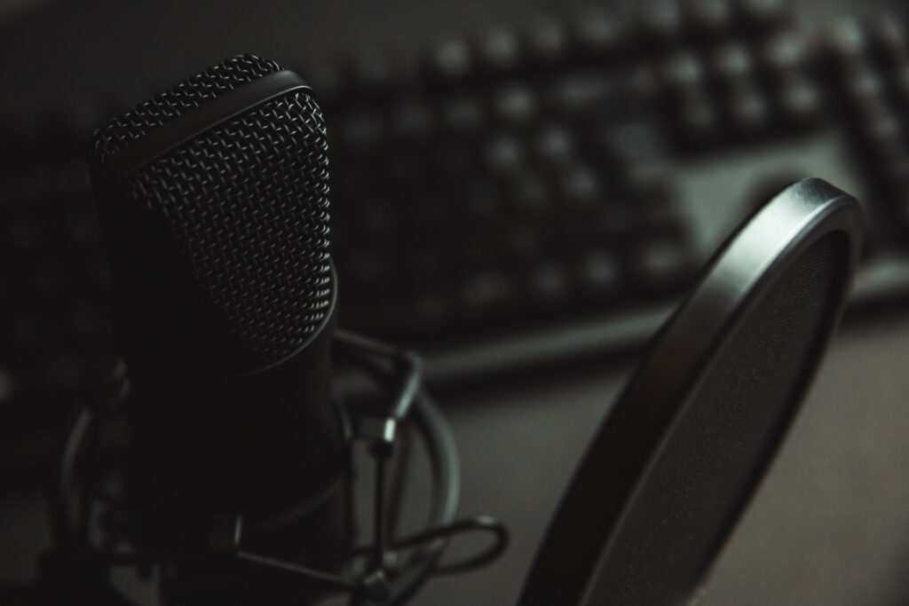 Streaming microphone and laptop setup for podcast recording
